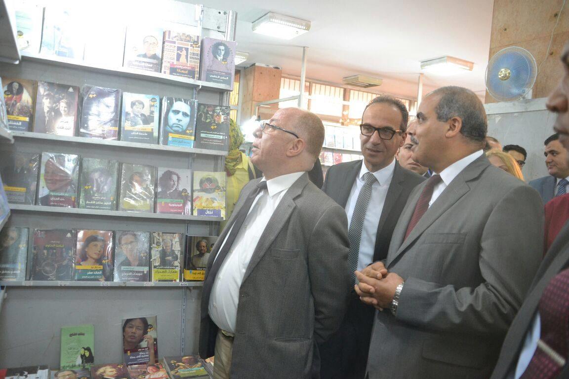 وزير الثقافة يفتتح معرض الكتاب الثاني بجامعة الأزهر (1)                                                                                                                                                 