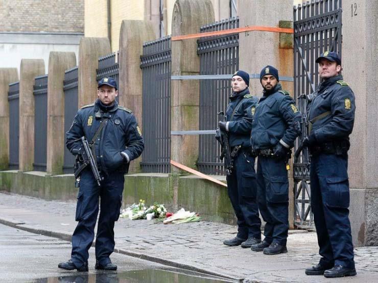 اعتقال شخص بعد إطلاق نار في مركز تجاري في العاصمة الدنماركية اعتقال شخص بعد إطلاق نار في مركز تجاري في العاصمة الدنماركية