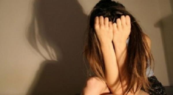 حفلة تعذيب وهتك عرض 10 أيام.. المؤبد لسيدة وشريكها قتلا طفلة في إمبابة حفلة تعذيب وهتك عرض 10 أيام.. المؤبد لسيدة وشريكها قتلا طفلة في إمبابة