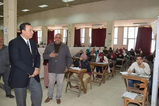 رئيس جامعة المنوفية يتابع الامتحانات (1)                                                                                                                                                                