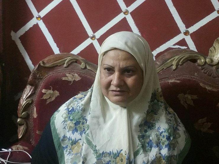 والدة محمد إيهاب: أنفقت عليه ليصبح بطل العالم.. وابني ليس أقل من "صلاح" والدة محمد إيهاب: أنفقت عليه ليصبح بطل العالم.. وابني ليس أقل من "صلاح"