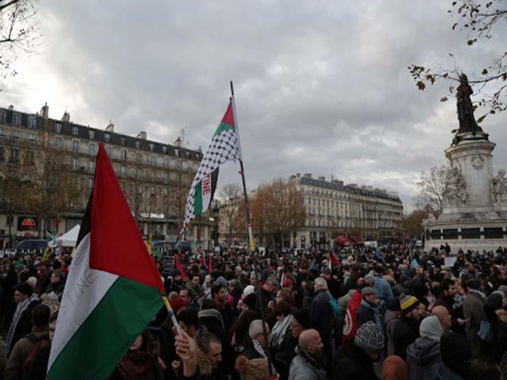  المتظاهرين المؤيدين لفلسطين في العاصمة الفرنسية (1)