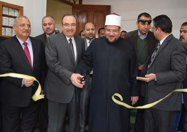 قساوسة  ناصر يستقبلون وزير الأوقاف في افتتاح مسجد ببني سويف                                                                                                                                             