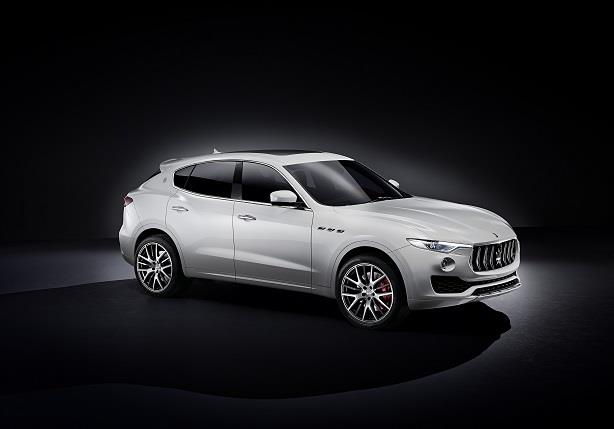 Maserati Levante  (2)                                                                                                                                                                                   