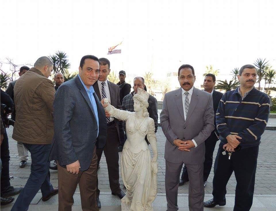 أمن الإسكندرية يسترد تمثال أنطونيادس (1)                                                                                                                                                                