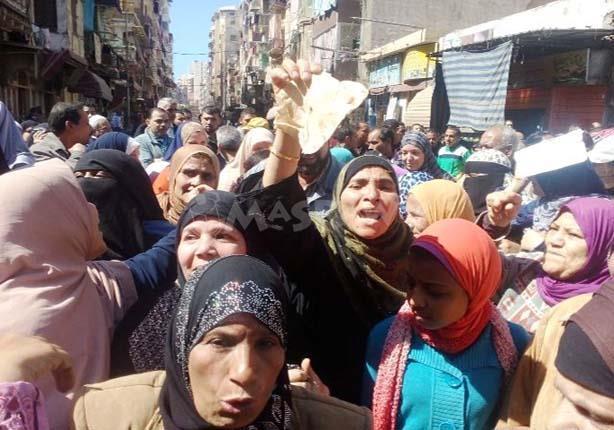 بين 2008 و2017.. كيف تعامل "مصيلحي" مع أزمة العيش؟ بين 2008 و2017.. كيف تعامل "مصيلحي" مع أزمة العيش؟