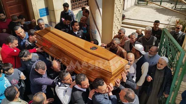 أهالي بالإسكندرية يشيعون جثمان المصري المتوفي في سجون إيطاليا (1)                                                                                                                                       
