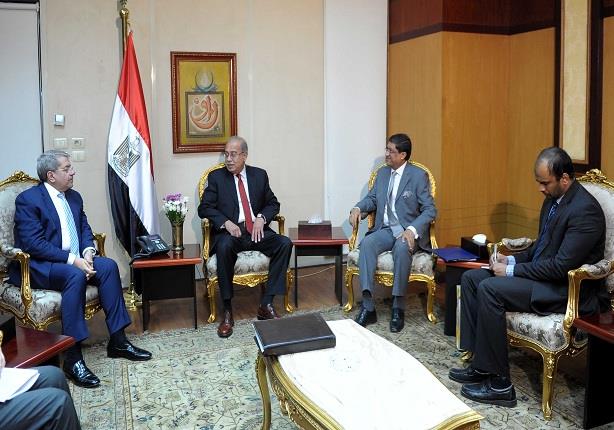 رئيس الوزراء يبحث زيادة التبادل التجاري مع السفير الهندي بالقاهرة (1)                                                                                                                                   