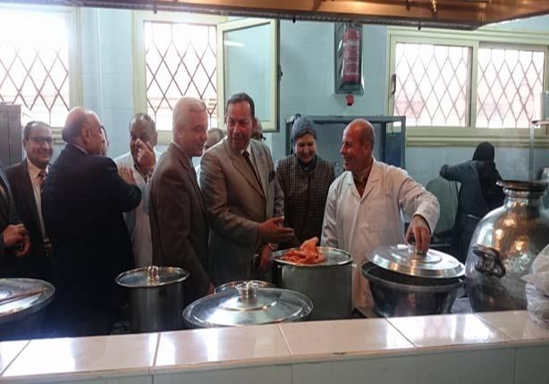 رئيس جامعة المنوفية يفتتح المطبخ المركزي الجديد بمعهد الكبد القومي (1)                                                                                                                                  