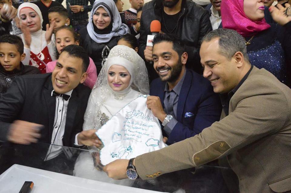 أحمد فلوكس في حفل زفاف بإمبابة                                                                                                                                                                          