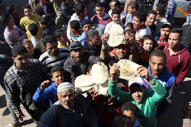 احتجاجات الإسكندرية على قرار الخبز (1)                                                                                                                                                                  