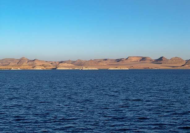 بحيرة ناصر                                                                                                                                                                                              