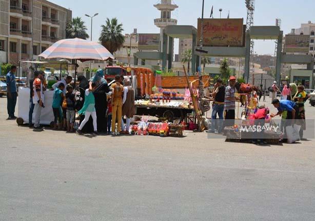 احتفال مواطني سوهاج بشم النسيم وسط إجراءات أمنية مشددة (1)                                                                                                                                              