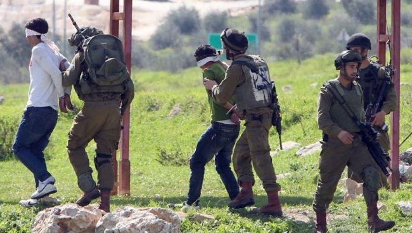 حملة اعتقالات واسعة لجيش الاحتلال في الضفة الغربية حملة اعتقالات واسعة لجيش الاحتلال في الضفة الغربية