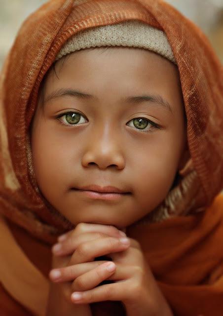  أجمل عيون أطفال في العالم                                                                                                                                                                              