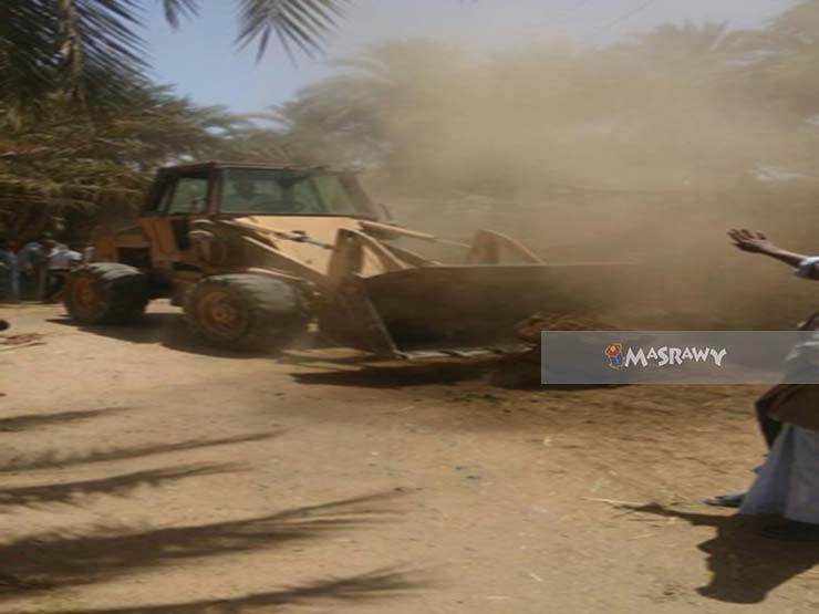 إزالة التعديات على نهر النيل في أسوان (1)                                                                                                                                                               