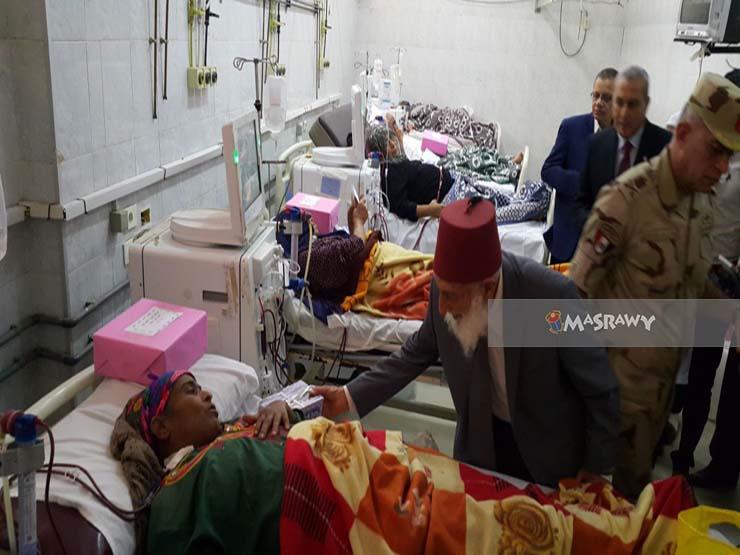 محافظ السويس وقائد الجيش الثالث في زيارة للمستشفى الأميري والحميات (1)                                                                                                                                  
