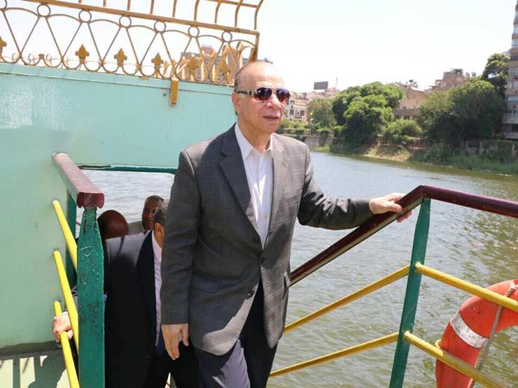 محافظ القاهرة يستقل أتوبيسًا نهريًا                                                                                                                                                                     