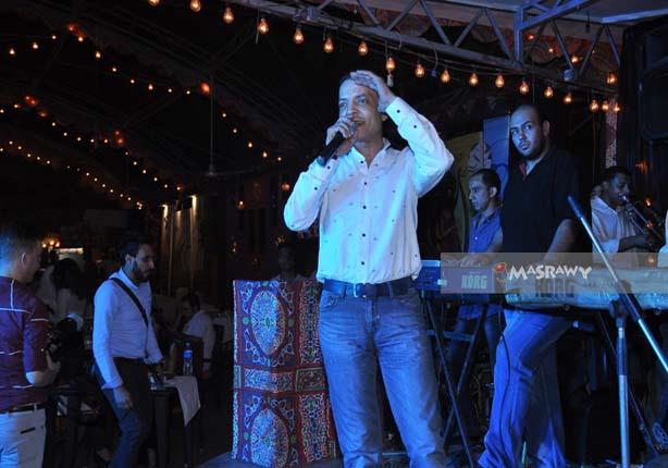 طارق الشيخ يشعل حفل خيمة ليالي الحلمية (1)                                                                                                                                                              