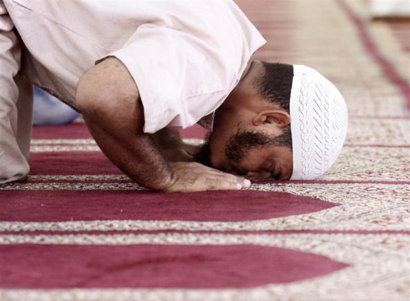 بالفيديو| أمين الفتوى يشرح الطريقة الصحيحة لأداء الصلاة بالفيديو| أمين الفتوى يشرح الطريقة الصحيحة لأداء الصلاة