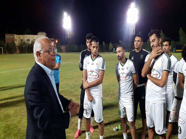 محافظ بورسعيد يزور فريق المصري قبل نهائي الكأس (1)                                                                                                                                                      