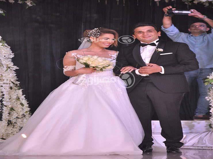 بوسي تغني آه يا دنيا في حفل زفاف مصطفى خاطر (1)                                                                                                                                                         