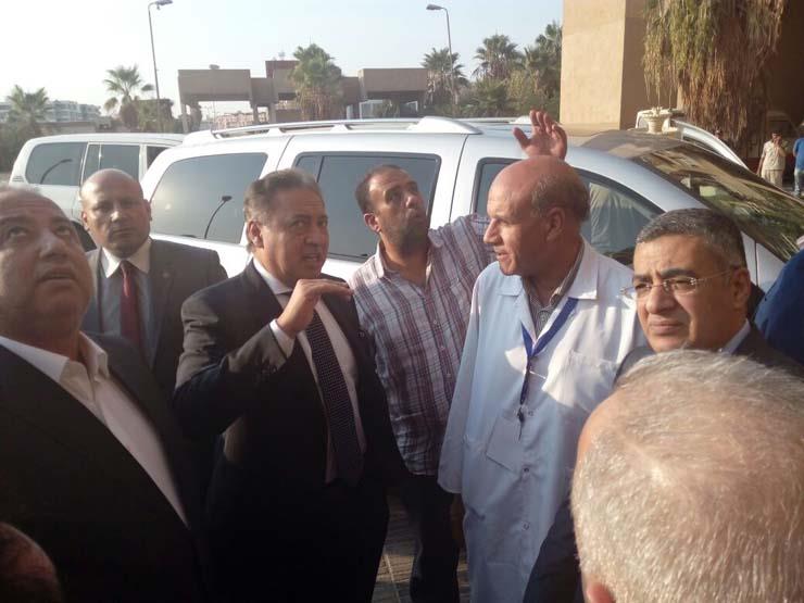 بتكليف من السيسي وزير الصحة والوزير ومحافظ الشرقية يتفقدون مستشفى العاشر (1)                                                                                                                            