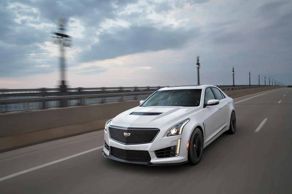 كاديلاك  CTS-V (3)