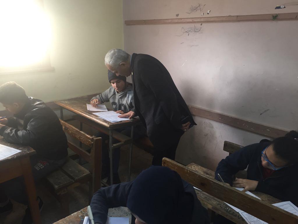 رئيس قطاع التعليم يكتشف خطأ بامتحان اللغة العربية بالإعدادية ويحيل المسؤولين للتحقيق (1)                                                                                                                