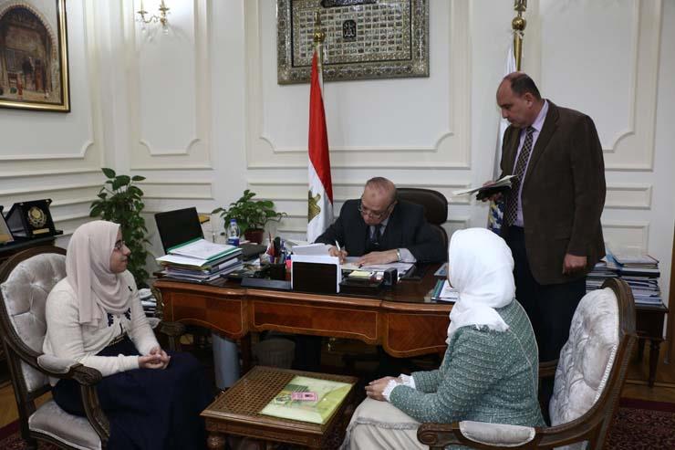 المهندستان والمهندس عاطف عبد الحميد محافظ القاهرة (1)                                                                                                                                                   