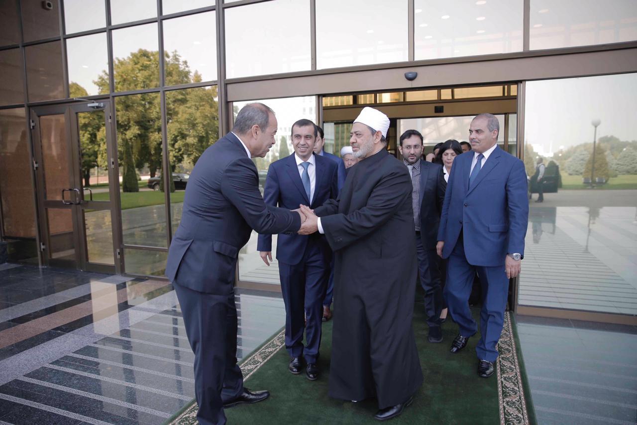 شيخ الأزهر يلتقي رئيس وزراء أوزبكستان