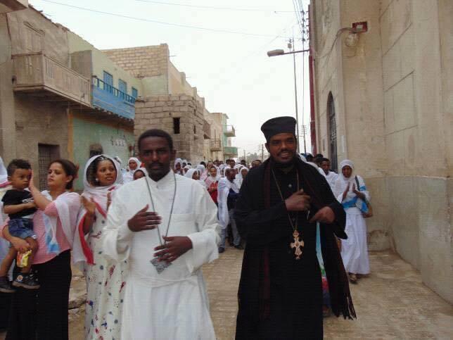 وفد أرثوذكسي أثيوبي يزور دير العذراء وشهداء مذبحة داعش في المنيا....                                                                                                                                    
