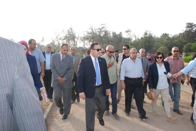 وزير الزراعة يتفقد حديقة انطونياديس بالإسكندرية (1)                                                                                                                                                     