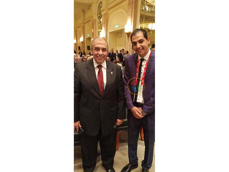 وزير الزراعة الدكتور عز الدين ابو ستيت ومحرر مصراوي (4)                                                                                                                                                 
