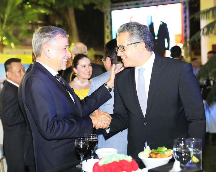  وزير الآثار يشارك المجر الاحتفال بعيدها القومي (1)                                                                                                                                                     