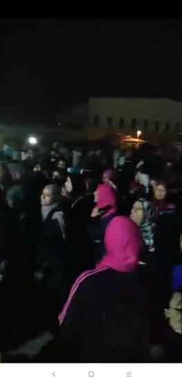 احتجاجات ببورسعيد للمطالبة بغلق مصنع كيماويات                                                                                                                                                           