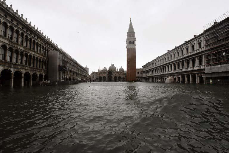 فيضانات فينيسيا (2)