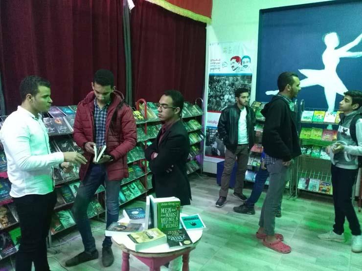 فعاليات معرض ملوي للكتاب في المنيا....                                                                                                                                                                  