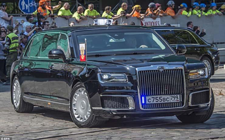 سيارة بوتين الرئاسية (1)                                                                                                                                                                                