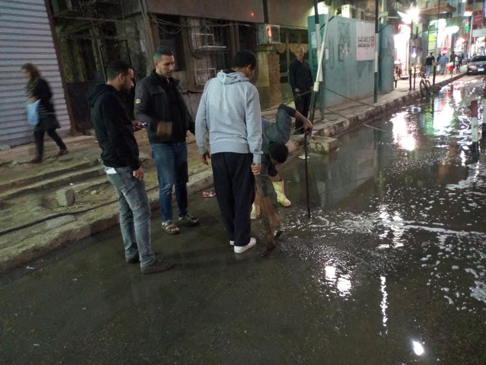 سحب مياه الأمطار من الشوارع (1)                                                                                                                                                                         