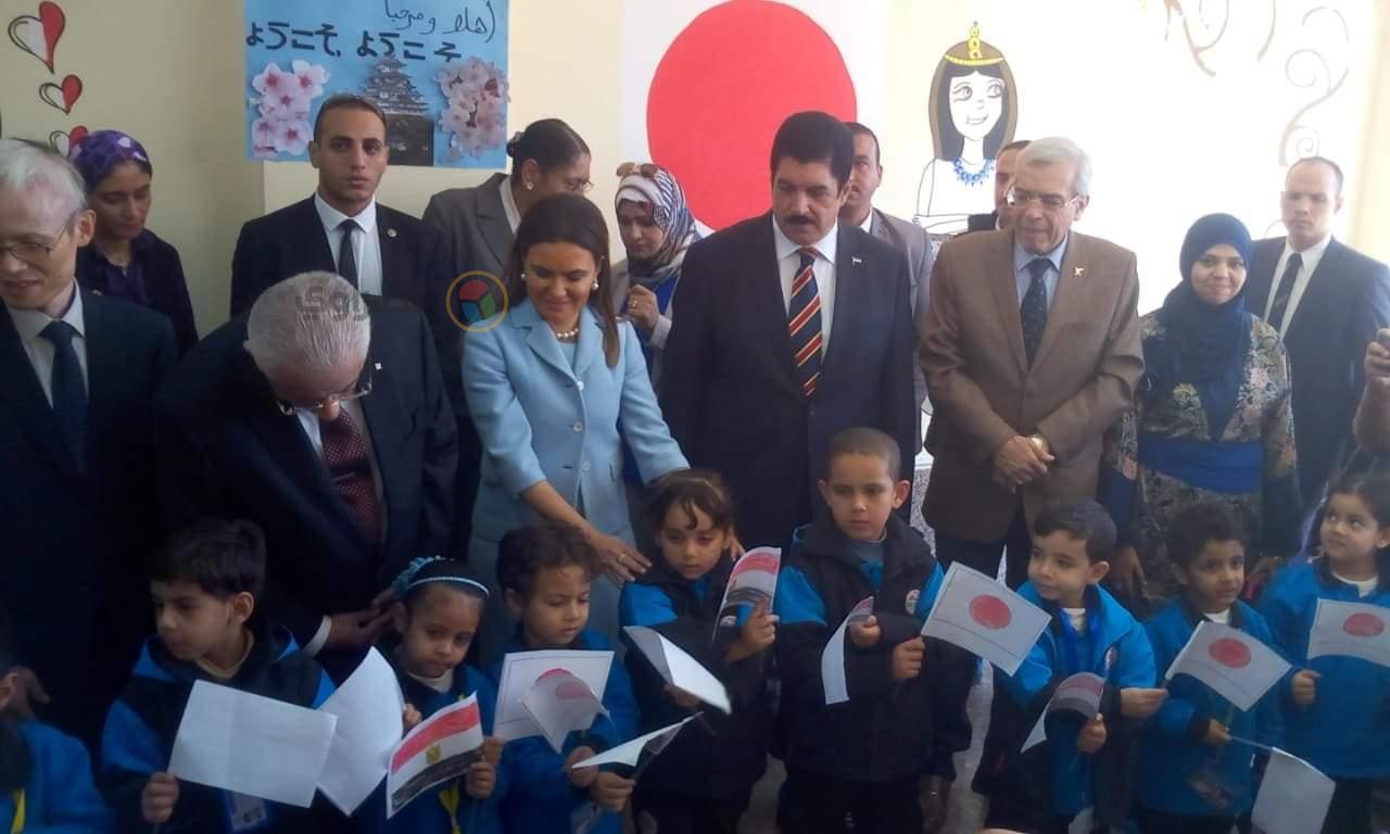 وزيرا التعليم والاستثمار يفتتحان المدرسة المصرية اليابانية بالعبور (1)                                                                                                                                  