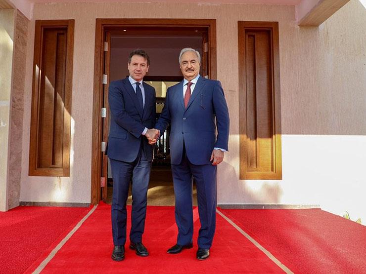 حفتر يستقبل رئيس الوزراء الإيطالي بمقر القيادة العامة الليبية (1)                                                                                                                                       