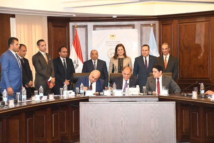 خلال توقيع بروتوكول التعاون بين وزارتي التخطيط والاتصالات ومحافظة الإسكندرية (1)                                                                                                                        