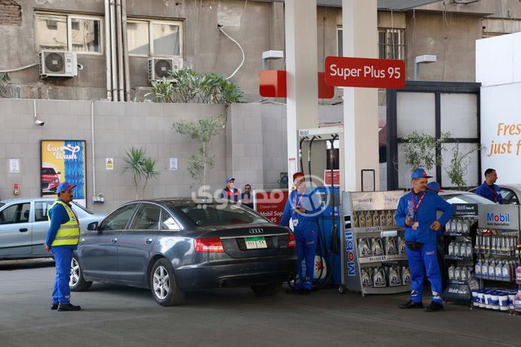موبيل تقرر زيادة أسعار زيوت وشحومات السيارات في مصر.. التطبيق خلال ساعات موبيل تقرر زيادة أسعار زيوت وشحومات السيارات في مصر.. التطبيق خلال ساعات