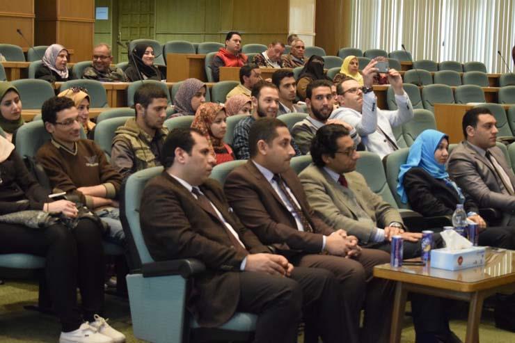 ختام أسبوع المشاركة السياسية في الانتخابات الرئاسية بجامعة المنصورة (1)                                                                                                                                 