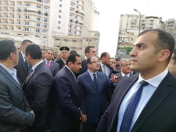 وزير الداخلية بموقع حادث الإسكندرية (1)                                                                                                                                                                 