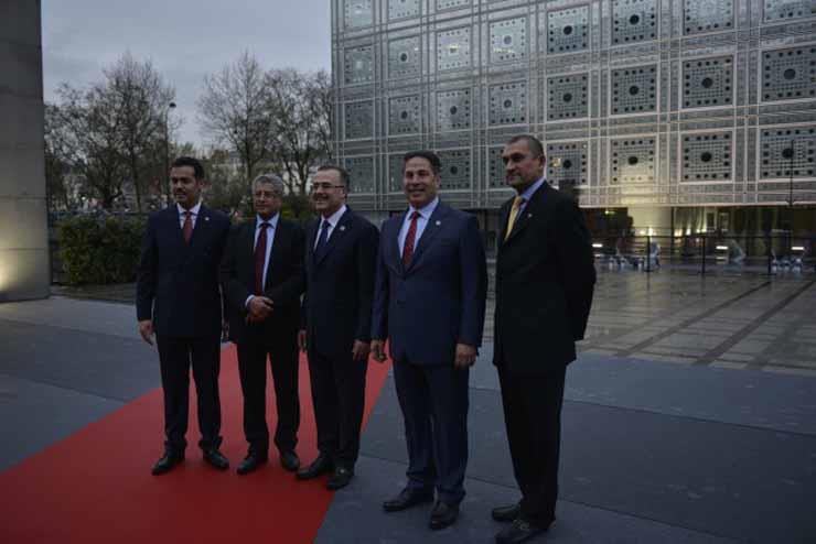 افتتاح واجهة معهد العالم العربي بباريس (1)                                                                                                                                                              