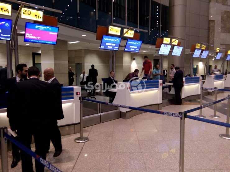 استعدادات بمطار القاهرة لأول رحلة متجهة إلى موسكو (1)                                                                                                                                                   