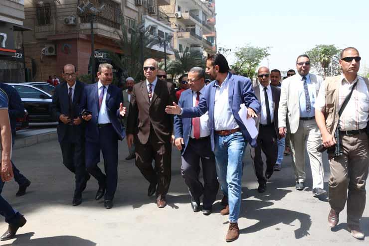 محافظ القاهرة يتفقد السوق الجديد (1)                                                                                                                                                                    