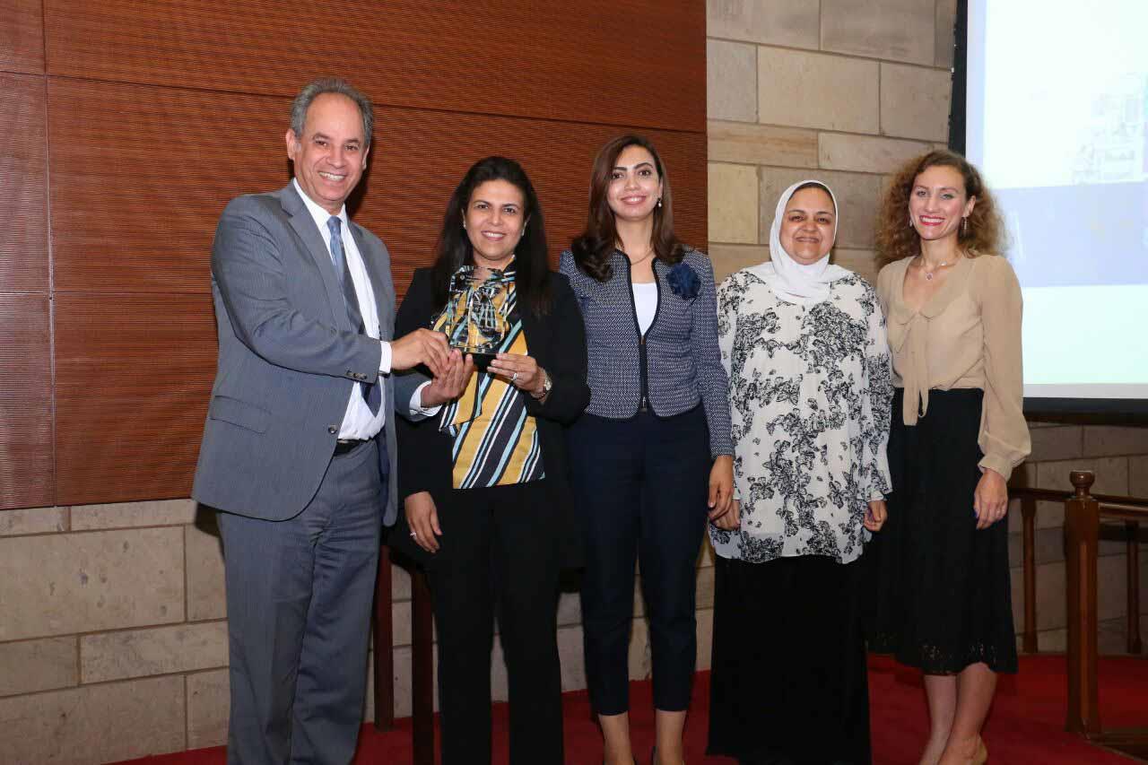 الفائزون في مؤتمر البحث والإبداع بالجامعة الأمريكية بالقاهرة (1)                                                                                                                                        